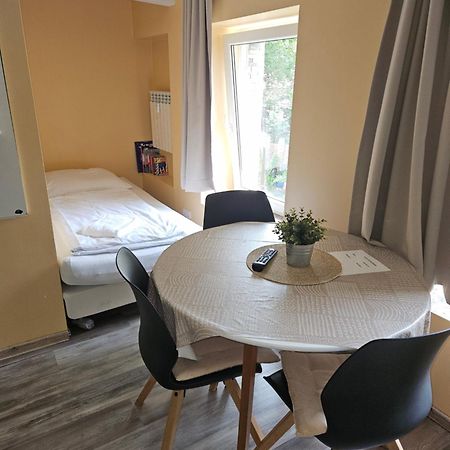 Pension 11 Apartments By Lorenc เบอร์ลิน ภายนอก รูปภาพ